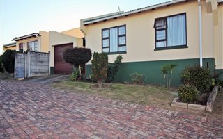 2 Bedroom Townhouse in Cambridge West