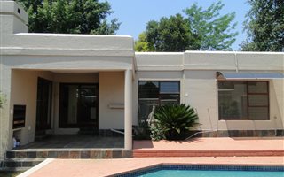 3 Bedroom Cluster in Sunninghill
