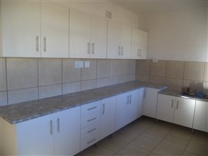3 Bed House in Selection Park
