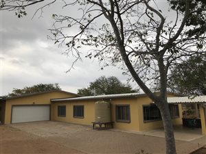 3.2 ha Farm in Tweefontein