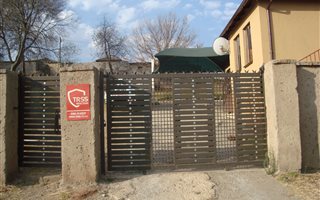 3 Bedroom House in Clayville