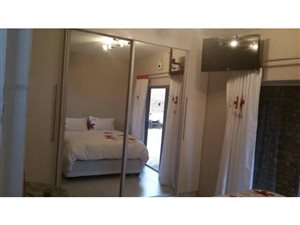 2 Bed Garden Cottage in Meyersdal