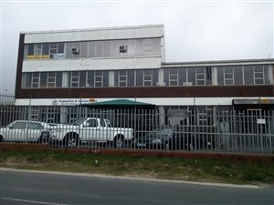 465 m² Commercial space in North Industria