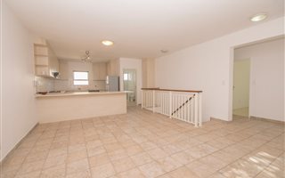 4 Bedroom Townhouse in Sea Point