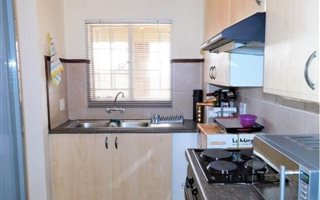 2 Bedroom Apartment in Lyttelton