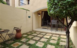 1 Bedroom Apartment in Lonehill