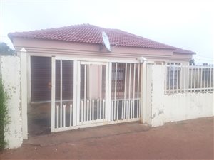 3 Bed House in Lethlabile