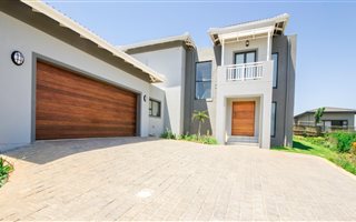 3 Bedroom House in Palm Lakes Estate
