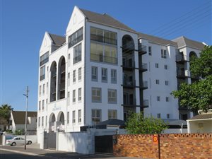 1 Bed Apartment in Strand North