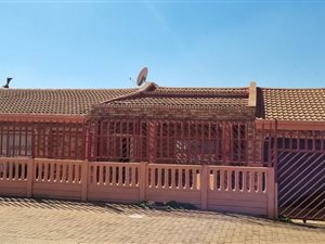 3 Bed House in Lenasia