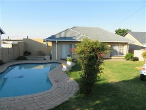 3 Bed House in Whiteridge