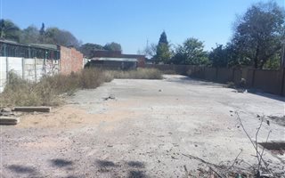 550 m² Land available in Gezina