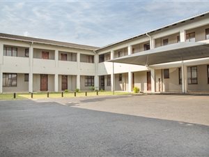 2 Bed Apartment in Richards Bay Central