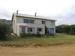 4 Bed House in Oyster Bay