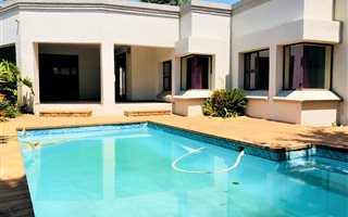 3 Bedroom Cluster in Bedfordview