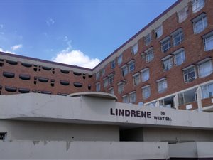Bachelor apartment in Kempton Park Central