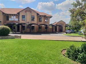 302 m² Commercial space in Lydiana