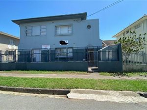 16 Bed Apartment in Southernwood