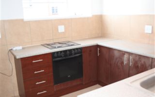 2 Bedroom Apartment in Troyeville