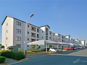 2 Bed Apartment in Erand Gardens