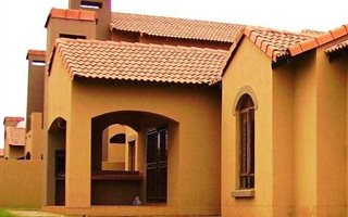 4 Bedroom House in Eco Park