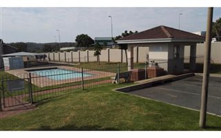2 Bedroom Townhouse in Beacon Bay