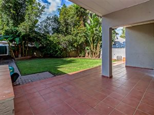 2 Bed Apartment in Country Life Park