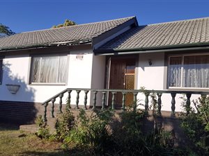 3 Bed House in Bisley