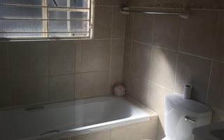 2 Bedroom Apartment in Wilgeheuwel