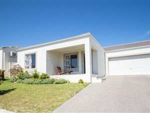 3 Bed House in Somerset West Central
