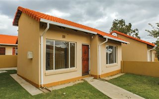 2 Bedroom Simplex in Ormonde