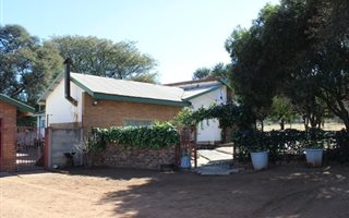 2 ha Farm in Mantevrede