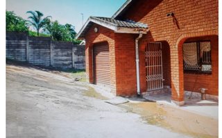 3 Bedroom House in Shallcross