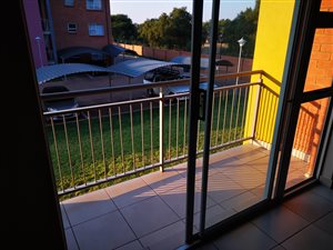 2 Bed Apartment in Montana Park