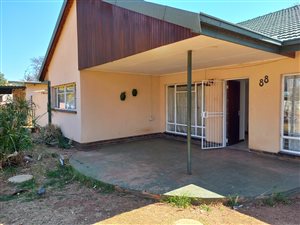 3 Bed House in Meiringspark