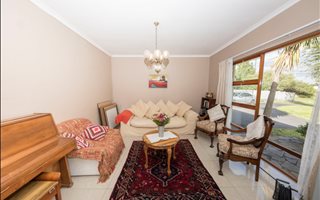 3 Bedroom House in Die Wingerd