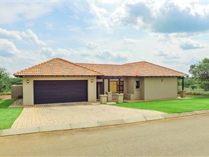 3 Bed House in Seasons Lifestyle Estate