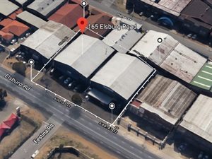 1200 m² Industrial space in Delville