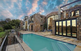 7 Bedroom House in Constantia Upper
