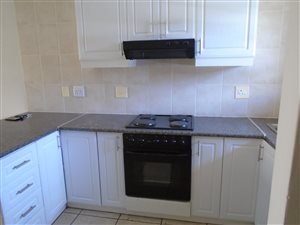 2 Bed Apartment in Fairview Golf Estate