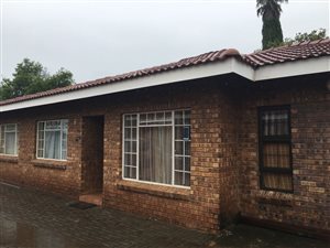3 Bed Townhouse in Lydenburg
