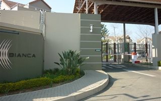 1 Bedroom Apartment in Broadacres