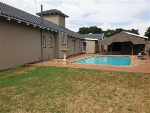 3 Bed House in Edelweiss