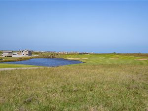 1070 m² Land available in Oubaai and surrounds