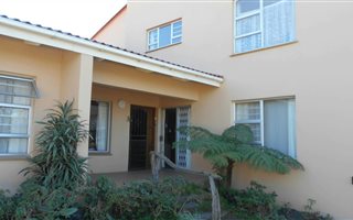 6 Bedroom House in Kei Mouth