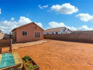 2 Bed House in Protea Glen