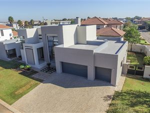 4 Bed House in Silverwoods Country Estate