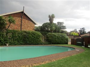 2.5 Bed Duplex in Three Rivers