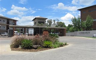 Office space in Shere