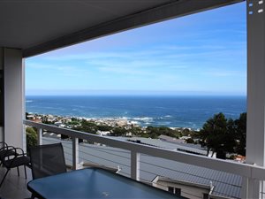 2 Bed Apartment in Camps Bay